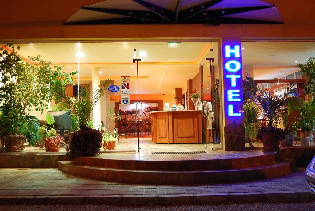 Park Hotel Argo 奥布佐尔 外观 照片
