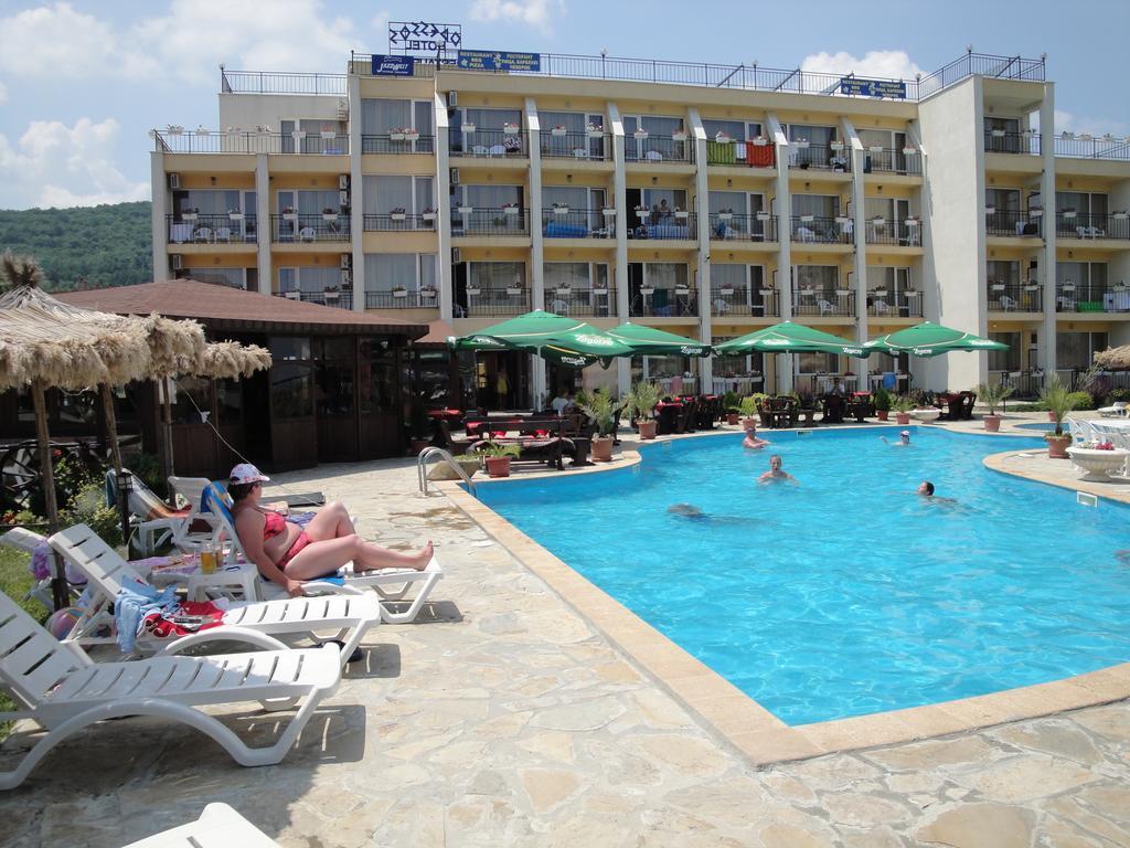 Park Hotel Argo 奥布佐尔 外观 照片